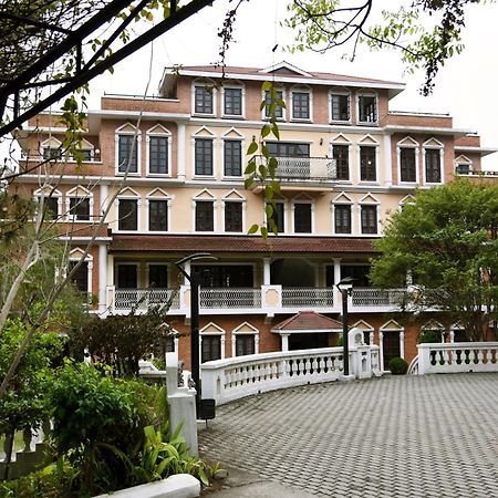 Park Village Resort By Kgh Group Kathmandu Exteriör bild